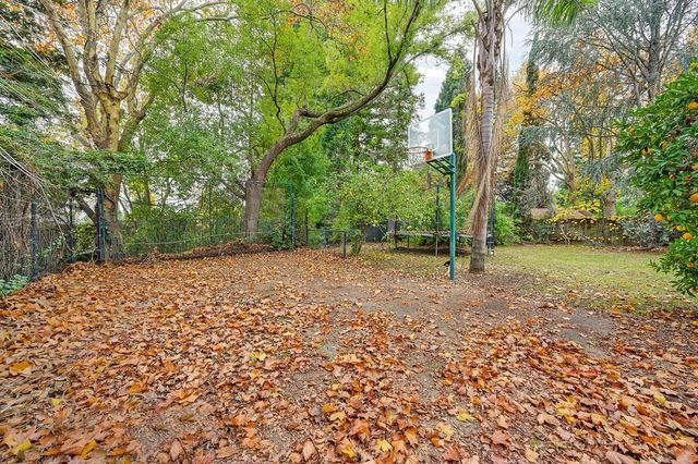 4922 Rimwood Dr, Fair Oaks, CA 95628