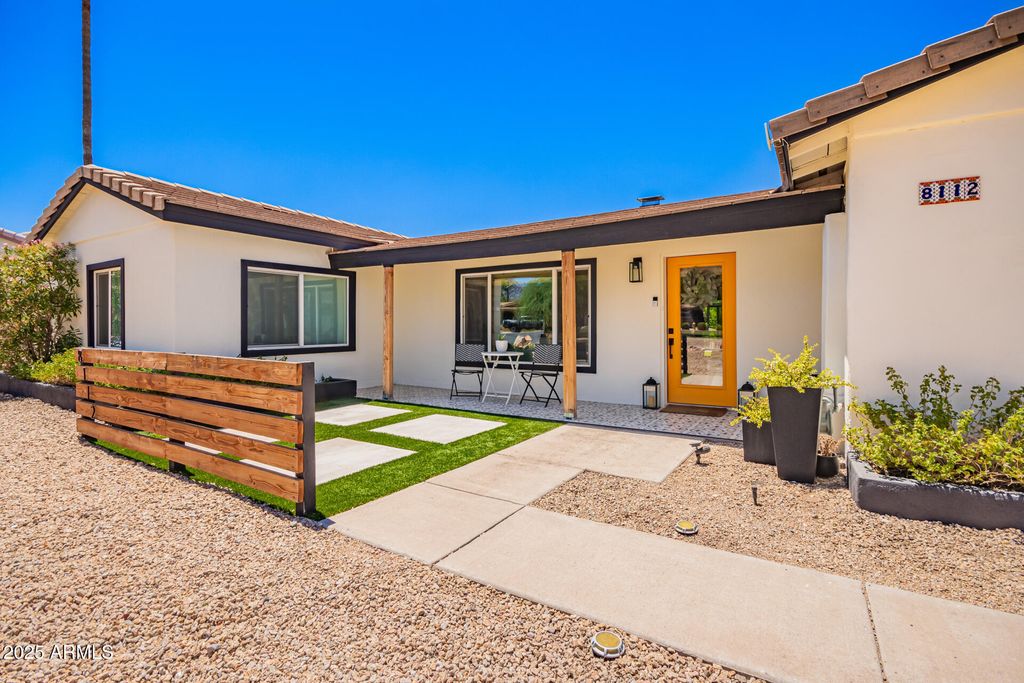 8112 N 10TH Place, Phoenix, AZ 85020 — photo 3
