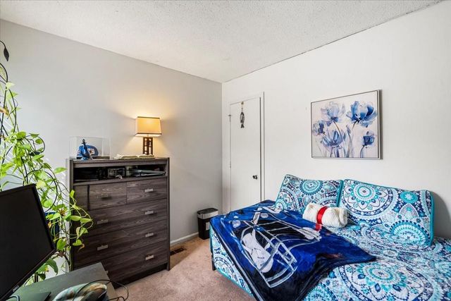 6123 Honeysuckle Lane, Charlotte, NC 28212