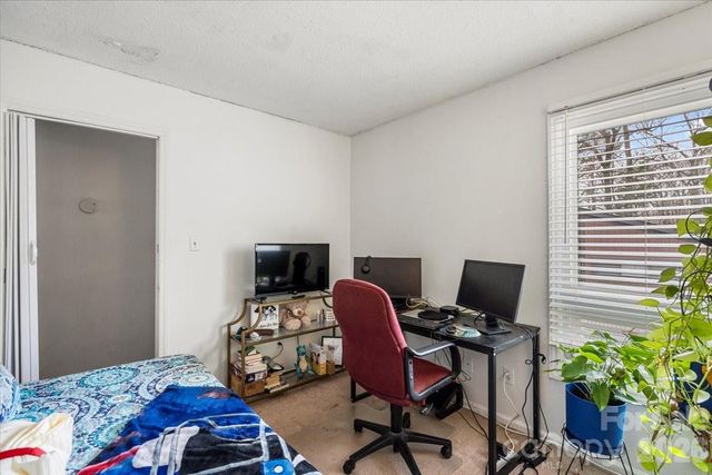 6123 Honeysuckle Lane, Charlotte, NC 28212