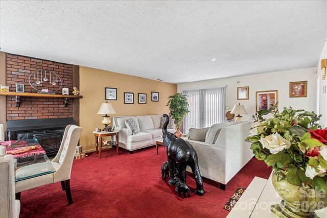 6123 Honeysuckle Lane, Charlotte, NC 28212