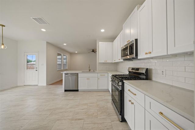 31623 Forest Oak Park Court, Conroe, TX 77385