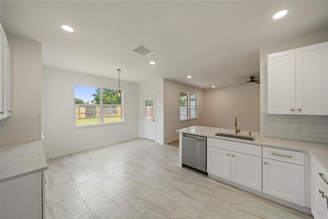 31623 Forest Oak Park Court, Conroe, TX 77385
