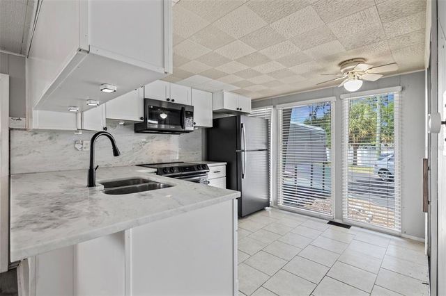 4851 W GANDY BOULEVARD B1L8, Tampa, FL 33611