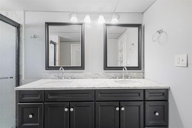 4851 W GANDY BOULEVARD B1L8, Tampa, FL 33611