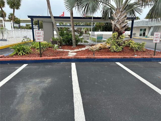4851 W GANDY BOULEVARD B1L8, Tampa, FL 33611