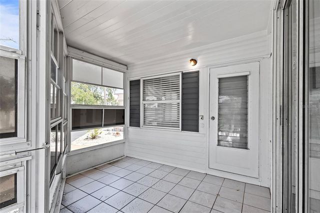 4851 W GANDY BOULEVARD B1L8, Tampa, FL 33611