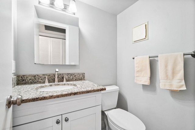 2046 Rexford C, Boca Raton, FL 33434