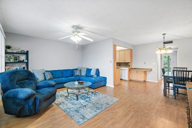 2046 Rexford C, Boca Raton, FL 33434