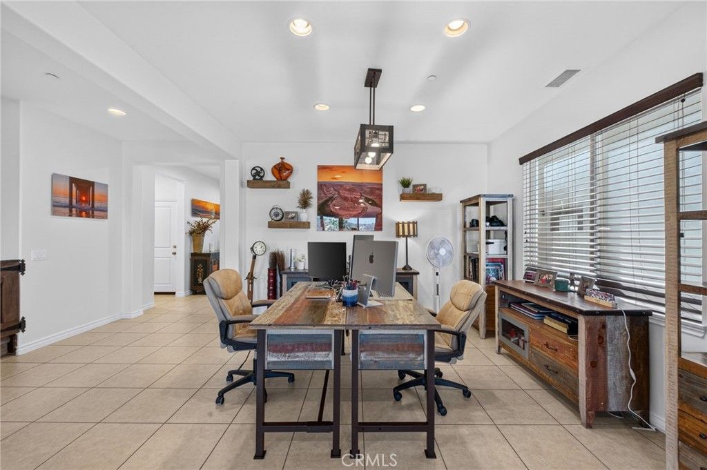 Image 14 of property listing at 45936 Camino Rubi, Temecula, CA 92592