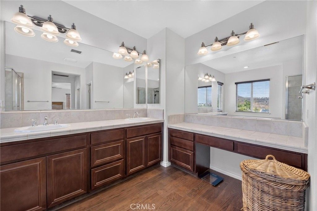 Image 21 of property listing at 45936 Camino Rubi, Temecula, CA 92592