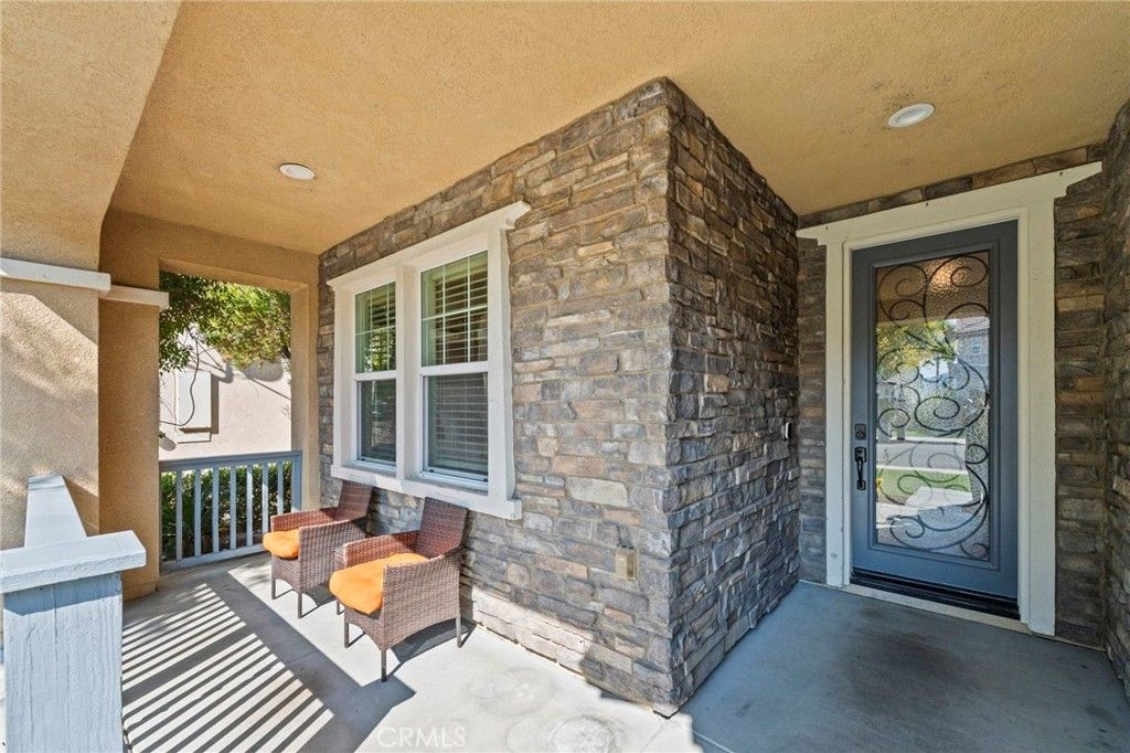 Image 3 of property listing at 45936 Camino Rubi, Temecula, CA 92592
