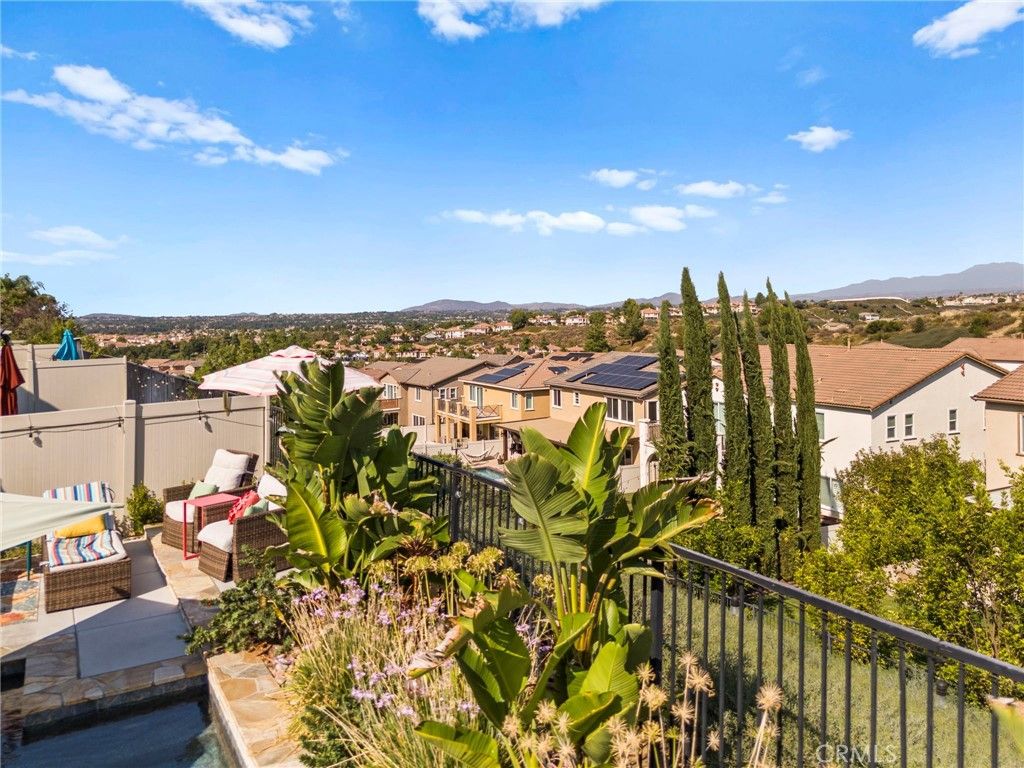 Image 41 of property listing at 45936 Camino Rubi, Temecula, CA 92592