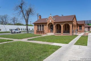 1633 W KINGS HWY, San Antonio, TX 78201