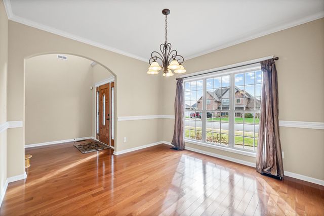 389 Waylon Ct, Clarksville, TN 37043