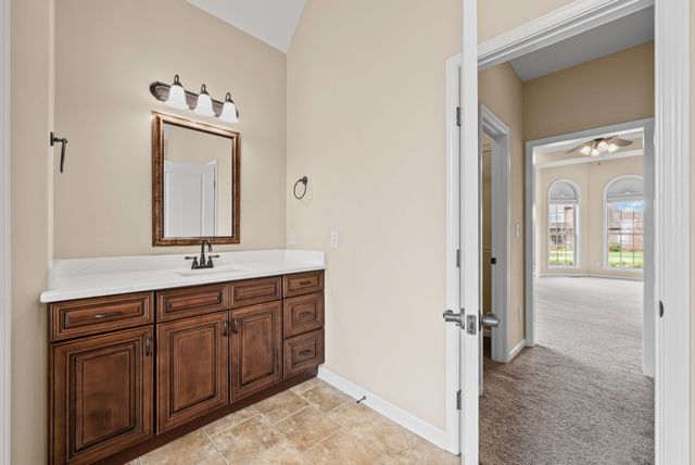 389 Waylon Ct, Clarksville, TN 37043