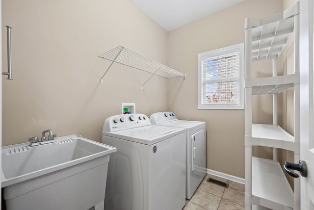 389 Waylon Ct, Clarksville, TN 37043