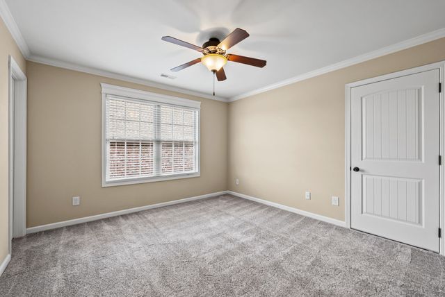 389 Waylon Ct, Clarksville, TN 37043