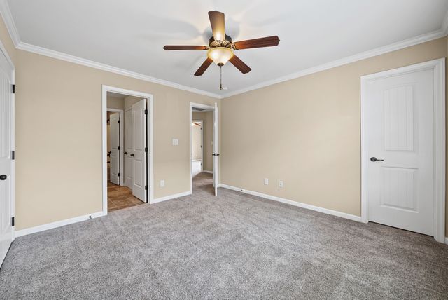 389 Waylon Ct, Clarksville, TN 37043