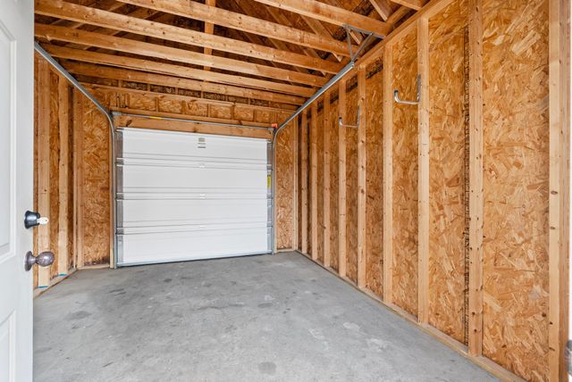 389 Waylon Ct, Clarksville, TN 37043