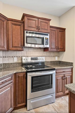 389 Waylon Ct, Clarksville, TN 37043