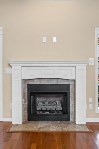 389 Waylon Ct, Clarksville, TN 37043