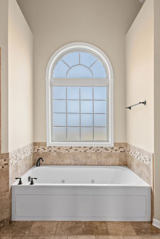 389 Waylon Ct, Clarksville, TN 37043