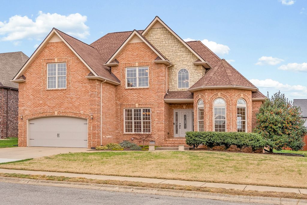 389 Waylon Ct, Clarksville, TN 37043