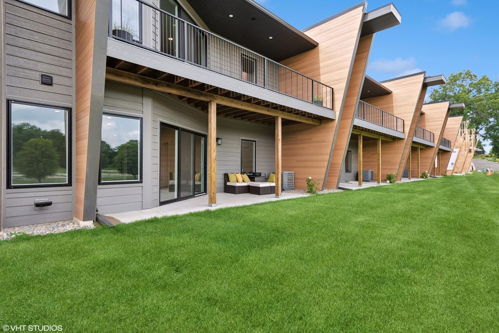 210 Yard Perfect Drive, La Porte, IN 46350