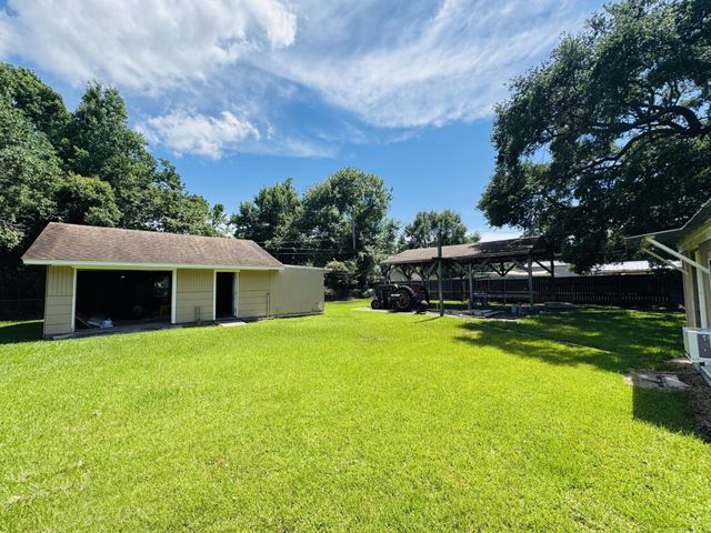 4012 Hillcrest Street, Liberty, TX 77575