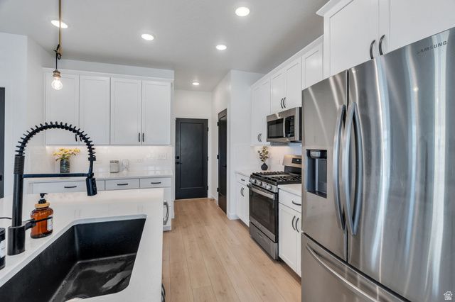 11507 S PROSPERITY RD, South Jordan, UT 84009