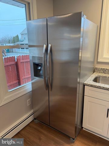 601 MANOR ST, Columbia, PA 17512