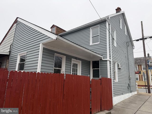 601 MANOR ST, Columbia, PA 17512