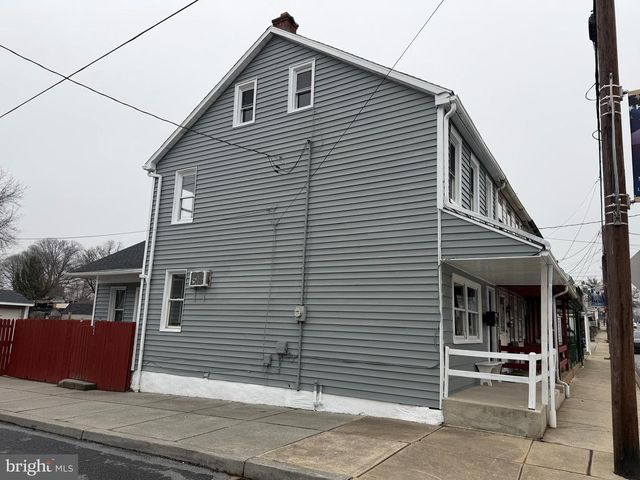 601 MANOR ST, Columbia, PA 17512