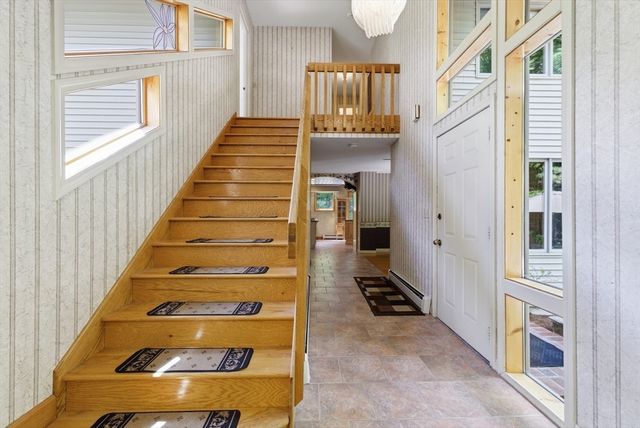 55 Shaw St., Belchertown, MA 01007