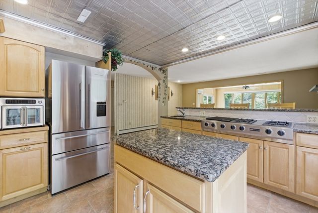 55 Shaw St., Belchertown, MA 01007