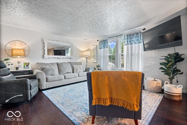 7017 Chimney Rock Court, Indianapolis, IN 46217