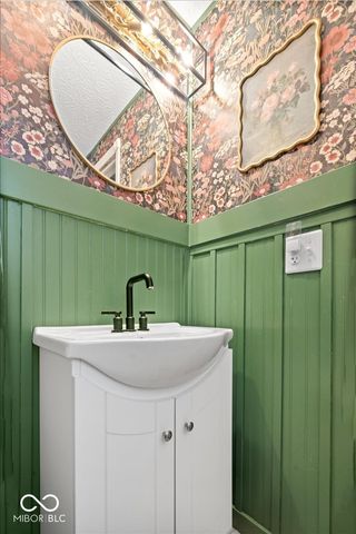 7017 Chimney Rock Court, Indianapolis, IN 46217