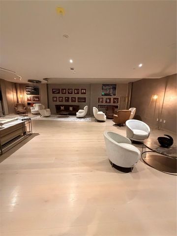 1000 Brickell Plz 2606, Miami, FL 33131