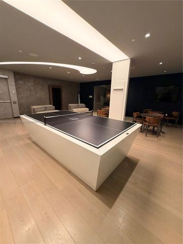 1000 Brickell Plz 2606, Miami, FL 33131