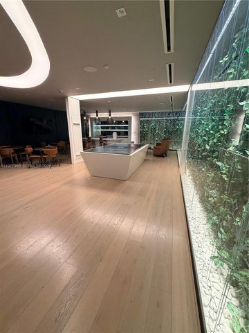 1000 Brickell Plz 2606, Miami, FL 33131