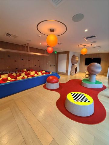 1000 Brickell Plz 2606, Miami, FL 33131