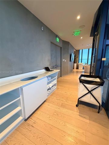 1000 Brickell Plz 2606, Miami, FL 33131