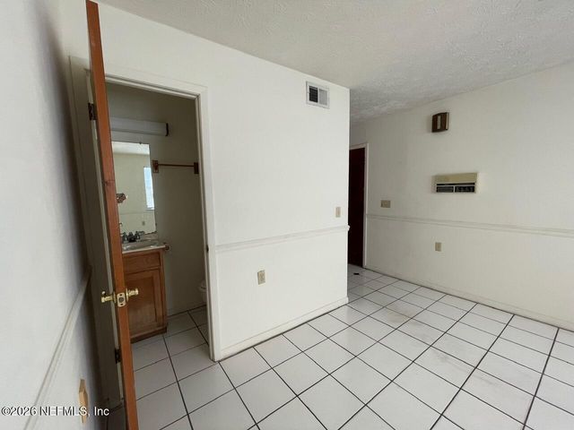 2000 1ST Street, Neptune Beach, FL 32266