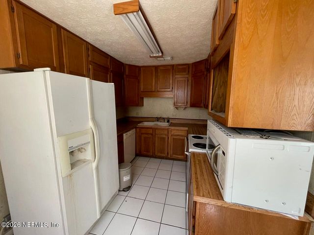 2000 1ST Street, Neptune Beach, FL 32266