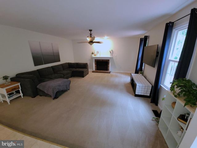18 WILLOW GLEN CT, Stafford, VA 22554