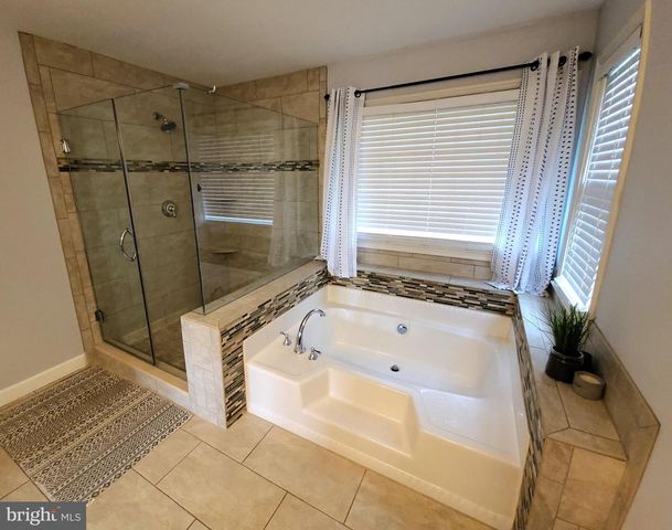 18 WILLOW GLEN CT, Stafford, VA 22554