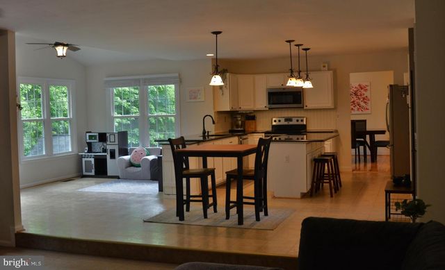 18 WILLOW GLEN CT, Stafford, VA 22554