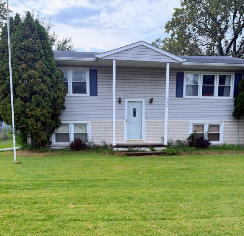 542 Home Acres Avenue, Evansdale, IA 50707