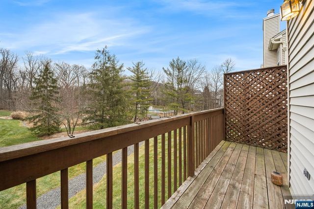 826 Georgetown Drive, Ramsey, NJ 07446